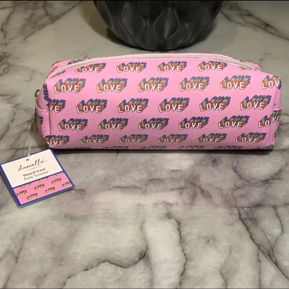 PINK PENCIL CASE WITH RAINBOW 